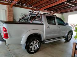 TOYOTA Hilux Caminhonete 2.7 16V 4P SR CABINE DUPLA