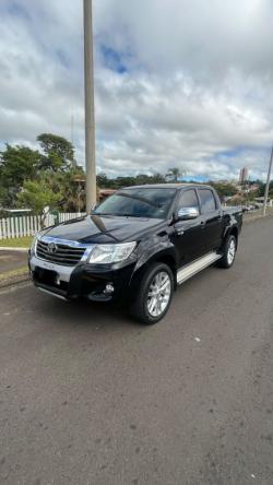 TOYOTA Hilux Caminhonete 2.7 16V 4P FLEX STD 4X4 CABINE DUPLA