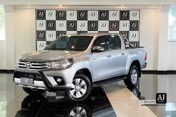 TOYOTA Hilux Caminhonete 2.7 16V 4P SRV FLEX CABINE DUPLA AUTOM�TICO