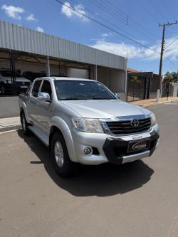 TOYOTA Hilux Caminhonete 2.7 16V 4P SR FLEX CABINE DUPLA