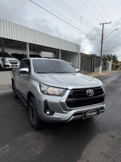 TOYOTA Hilux Caminhonete 2.8 16V SRV 4X4 DIESEL CABINE DUPLA AUTOM�TICO