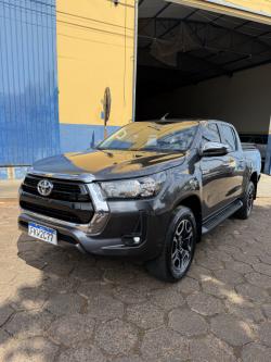 TOYOTA Hilux Caminhonete 3.0 4P 4X4 SRV TURBO DIESEL CABINE DUPLA