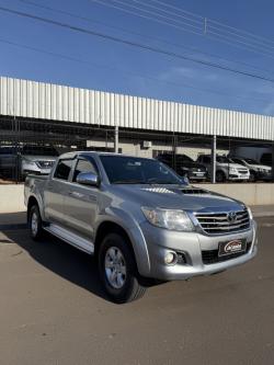 TOYOTA Hilux Caminhonete 3.0 16V 4P 4X4 SRV TURBO DIESEL CABINE DUPLA AUTOM�TICO