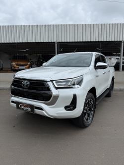 TOYOTA Hilux Caminhonete 2.8 16V SRX 4X4 TURBO DIESEL CABINE DUPLA AUTOM�TICO