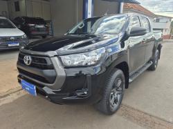 TOYOTA Hilux Caminhonete 2.8 16V 4P SR 4X4 DIESEL CABINE DUPLA AUTOM�TICO