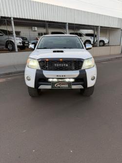 TOYOTA Hilux Caminhonete 3.0 4P 4X4 SRV TURBO DIESEL CABINE DUPLA