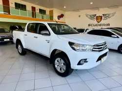 TOYOTA Hilux Caminhonete 2.7 16V 4P SR FLEX CABINE DUPLA