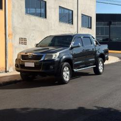 TOYOTA Hilux Caminhonete 2.7 16V 4P SR FLEX CABINE DUPLA AUTOM�TICO