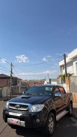 TOYOTA Hilux Caminhonete 3.0 16V 4P 4X4 SRV TURBO DIESEL