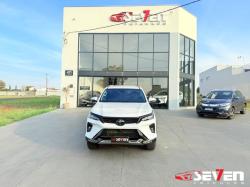 TOYOTA Hilux SW4 2.8 16V 4P SRX PLATINUM 4X4 7 LUGARES TURBO DIESEL AUTOMTICO