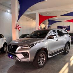 TOYOTA Hilux SW4 2.8 16V 4P SRX 4X4 7 LUGARES TURBO DIESEL AUTOMTICO