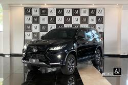 TOYOTA Hilux SW4 2.8 4P SRX 4X4 DIAMOND 7 LUGARES TURBO DIESEL AUTOM�TICO