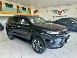 TOYOTA Hilux SW4 2.8 4P SRX 4X4 DIAMOND 7 LUGARES TURBO DIESEL AUTOM�TICO
