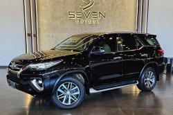 TOYOTA Hilux SW4 2.8 4P SRX 4X4 DIAMOND 7 LUGARES TURBO DIESEL AUTOM�TICO