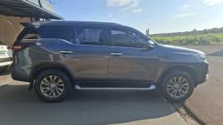 TOYOTA Hilux SW4 2.8 16V 4P SRX 4X4 7 LUGARES TURBO DIESEL AUTOMÁTICO