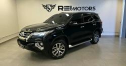 TOYOTA Hilux SW4 2.8 16V 4P SRX 4X4 7 LUGARES TURBO DIESEL AUTOMÁTICO