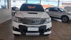 TOYOTA Hilux SW4 3.0 16V 4P SRV 4X4 TURBO DIESEL AUTOM�TICO