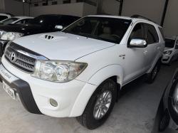TOYOTA Hilux SW4 3.0 16V 4P SRV 4X4 7 LUGARES TURBO DIESEL AUTOM�TICO