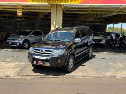 TOYOTA Hilux SW4 3.0 16V 4P SRV 4X4 7 LUGARES TURBO DIESEL AUTOM�TICO