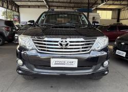 TOYOTA Hilux SW4 3.0 V6 12V 4P SRV 4X4 TURBO DIESEL AUTOM�TICO