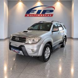 TOYOTA Hilux SW4 3.0 V6 12V 4P SRV 4X4 TURBO DIESEL AUTOMÁTICO