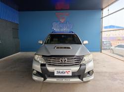 TOYOTA Hilux SW4 3.0 16V 4P SRV 4X4 7 LUGARES TURBO DIESEL AUTOMÁTICO
