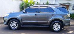TOYOTA Hilux SW4 3.0 16V 4P SRV 4X4 TURBO DIESEL AUTOMÁTICO