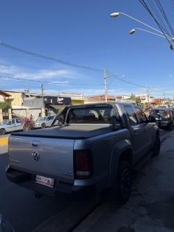 VOLKSWAGEN Amarok 3.0 V6 CABINE DUPLA COMFORT 4X4 TURBO INTERCOOLER AUTOM�TICO