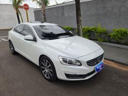 VOLVO S60 2.0 4P T4 MOMENTUM TURBO AUTOMÁTICO