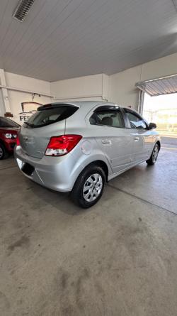 CHEVROLET Onix Hatch 1.0 4P FLEX LT