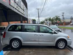 CHRYSLER Town &amp; Country 3.8 V6 12V 4P TOURING- L AUTOMTICO