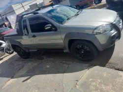 FIAT Strada 1.8 16V FLEX ADVENTURE LOCKER CABINE ESTENDIDA