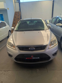 FORD Focus Hatch 2.0 16V 4P GHIA AUTOMTICO