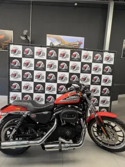 HARLEY DAVIDSON Sportster XL 883 R