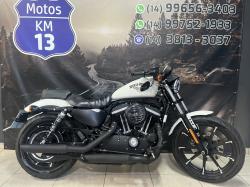 HARLEY DAVIDSON Sportster XL 883 IRON