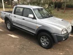 MITSUBISHI L 200 Outdoor 2.5 GLS 4X4 CABINE DUPLA TURBO DIESEL INTERCOOLER