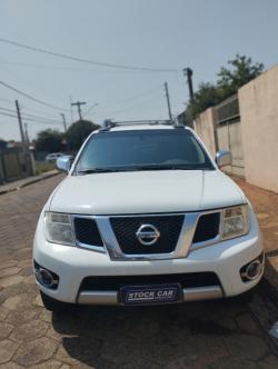 NISSAN Frontier 2.5 SL 4X4 TURBO DIESEL CABINE DUPLA AUTOMTICO