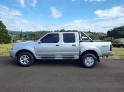 NISSAN Frontier 2.8 SE 4X4 TURBO DIESEL CABINE DUPLA