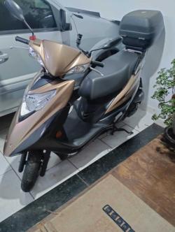SUZUKI Burgman 125 