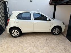 TOYOTA Etios Hatch 1.3 16V 4P FLEX X AUTOMTICO