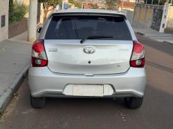 TOYOTA Etios Hatch 1.3 16V 4P FLEX X AUTOMTICO