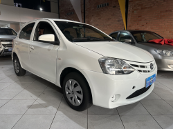 TOYOTA Etios Hatch 1.3 16V 4P FLEX X