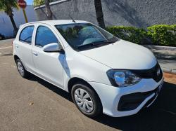 TOYOTA Etios Hatch 1.3 16V 4P FLEX X AUTOMTICO