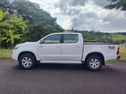 TOYOTA Hilux Caminhonete 3.0 4P 4X4 SRV TURBO DIESEL CABINE DUPLA AUTOMTICO