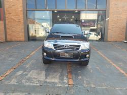 TOYOTA Hilux Caminhonete 3.0 4P 4X4 SRV TURBO DIESEL TOP CABINE DUPLA AUTOMTICO