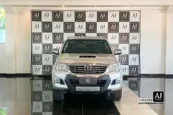 TOYOTA Hilux Caminhonete 3.0 4P 4X4 SRV TURBO DIESEL CABINE DUPLA AUTOMTICO