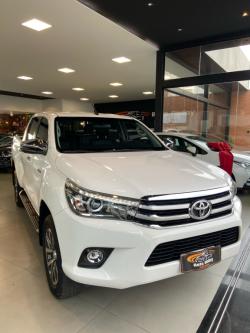 TOYOTA Hilux Caminhonete 2.8 16V SRX 4X4 DIESEL CABINE DUPLA AUTOMTICO