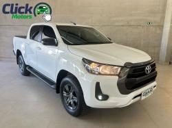 TOYOTA Hilux Caminhonete 2.8 16V 4P SR 4X4 DIESEL CHALLENGE CABINE DUPLA AUTOMTICO