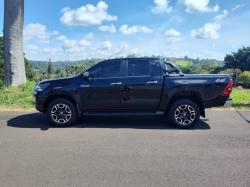 TOYOTA Hilux Caminhonete 2.8 16V SRX 4X4 TURBO DIESEL CABINE DUPLA AUTOMTICO