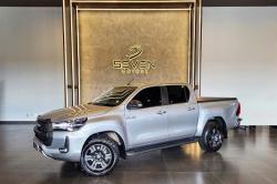TOYOTA Hilux Caminhonete 2.8 16V 4P SR 4X4 DIESEL CABINE DUPLA AUTOMTICO
